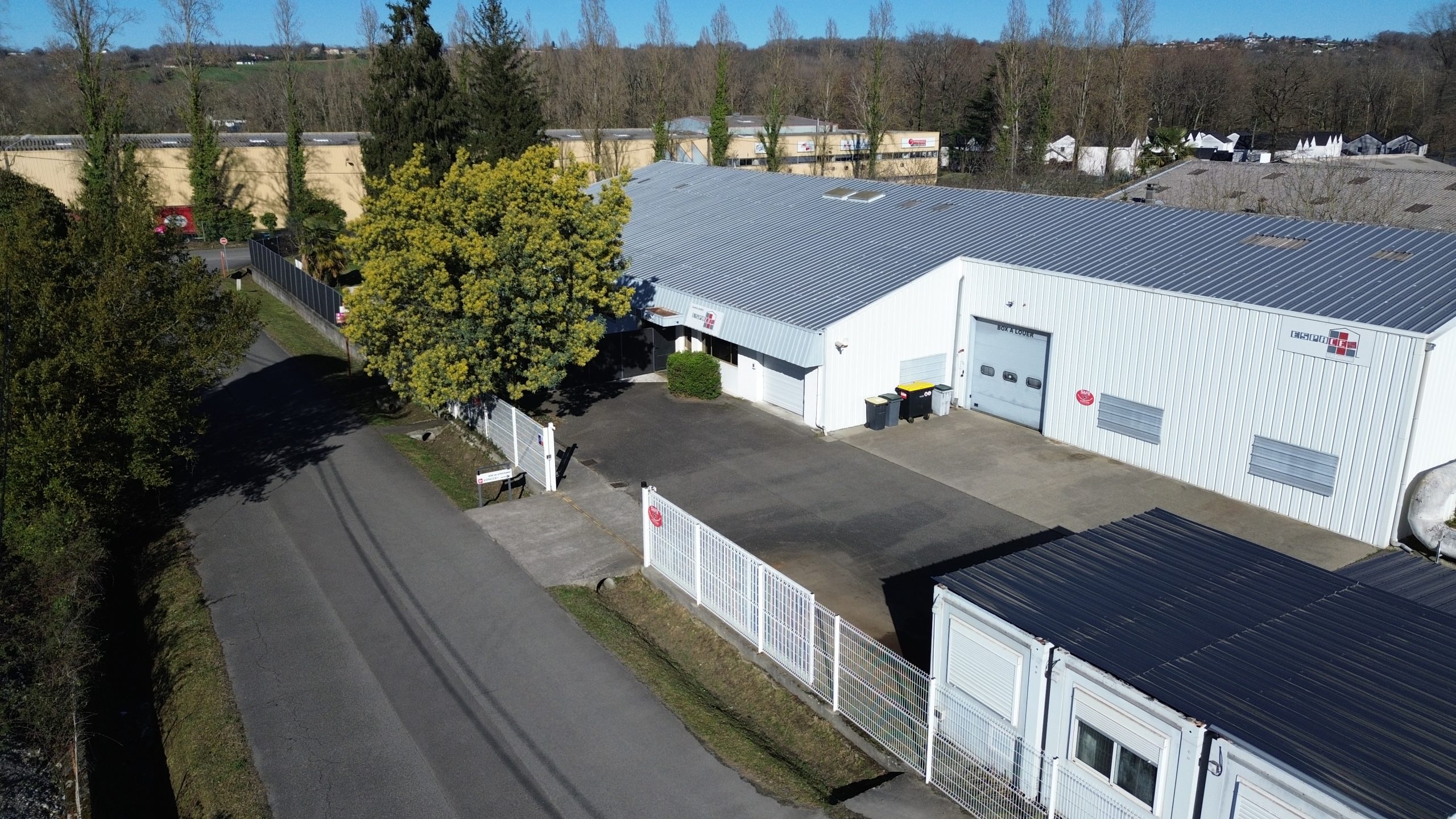 Vue aérienne centre self-stockage Espaces+ Morlaàs près de Pau